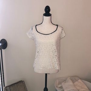 Lacey Short Sleeved Shirt with Zipper